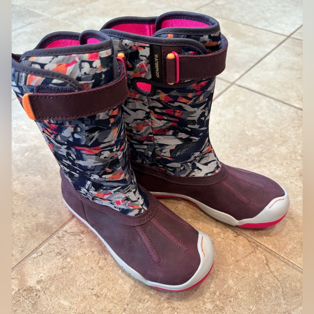 NIB Girls Plae Waterproof Thandi Boots